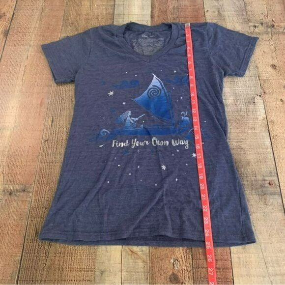 Disney womens v-neck short sleeve t-shirt with Moana in blue -M - Picture 3 of 6